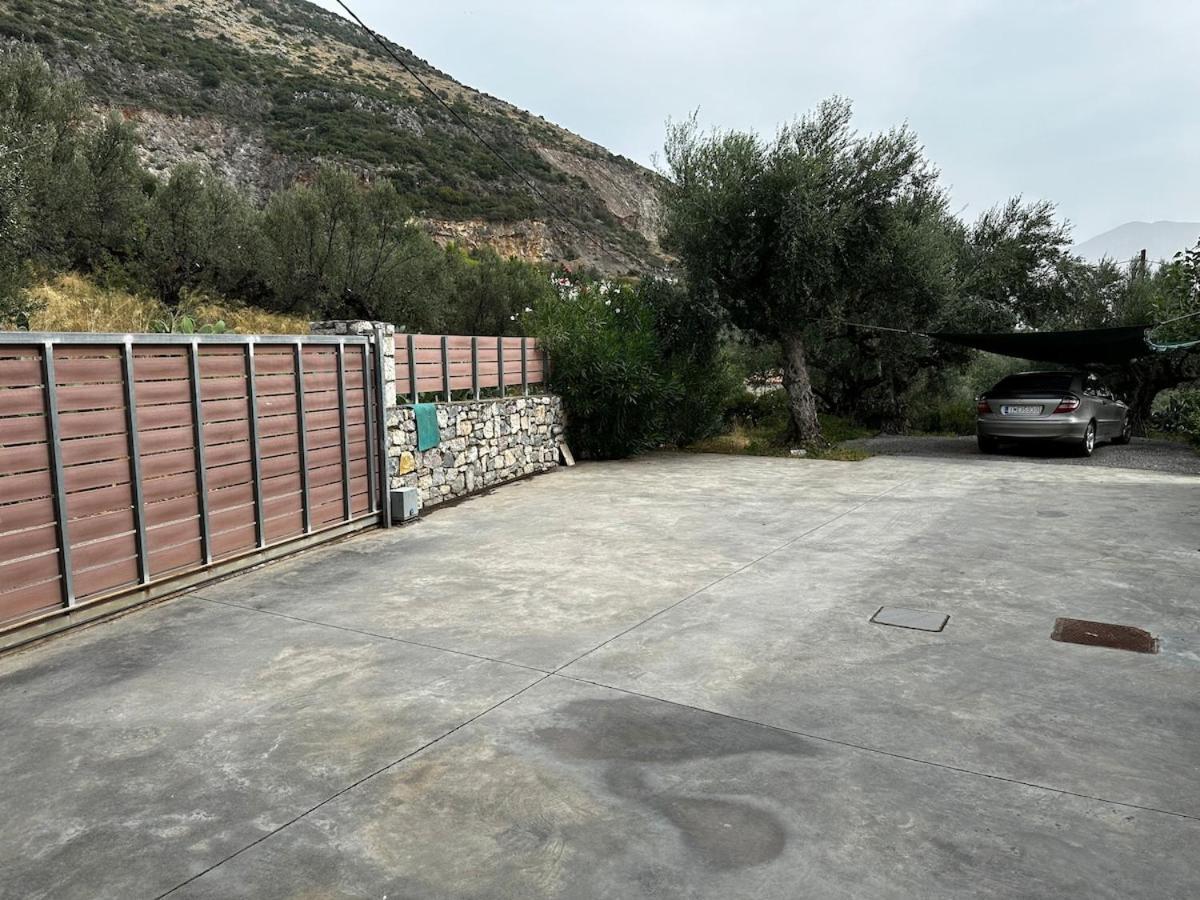 The Secret Garden At Villa Georgia Kalamata Dış mekan fotoğraf